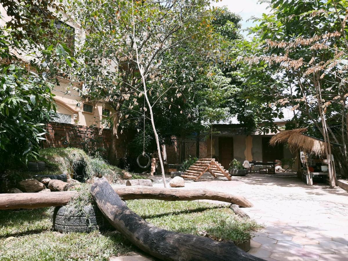Makers Guesthouse Siem Reap Exterior photo
